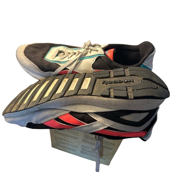 Size 13 - Reebok Classic Leather Legacy AZ Low White Black Orange - Picture 3 of 5